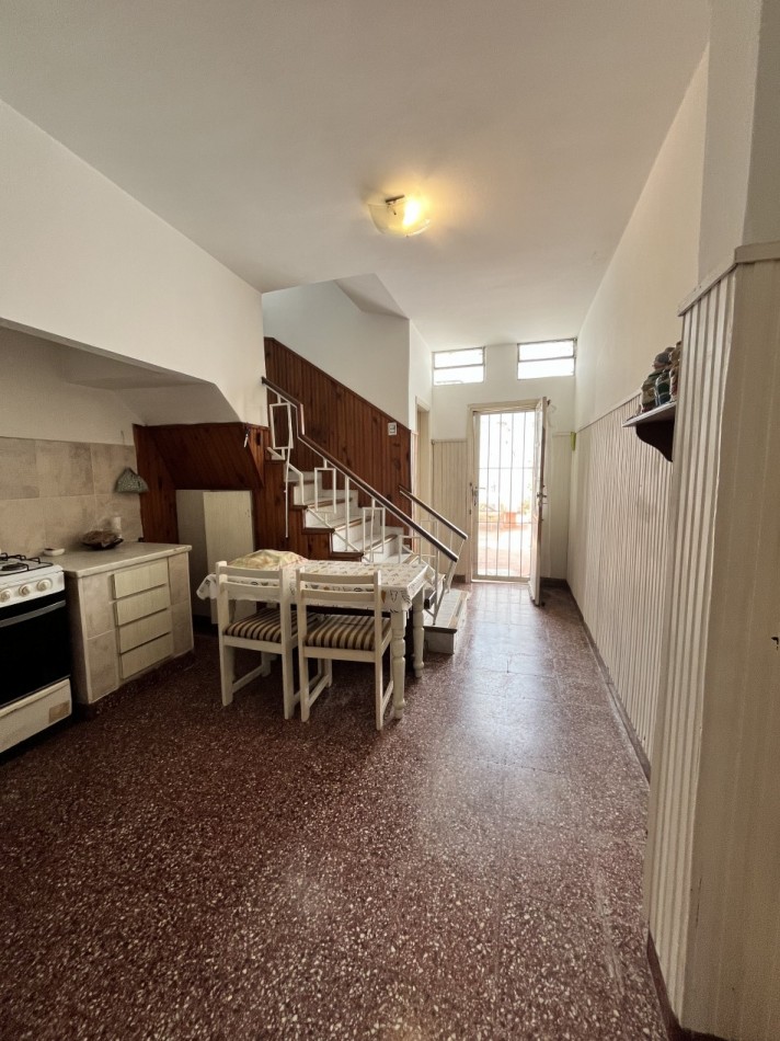 VENTA PH AL FRENTE CON PATIO DE 3 AMBIENTES EN ZONA SAN JUAN