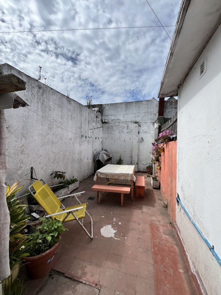 VENTA PH AL FRENTE CON PATIO DE 3 AMBIENTES EN ZONA SAN JUAN