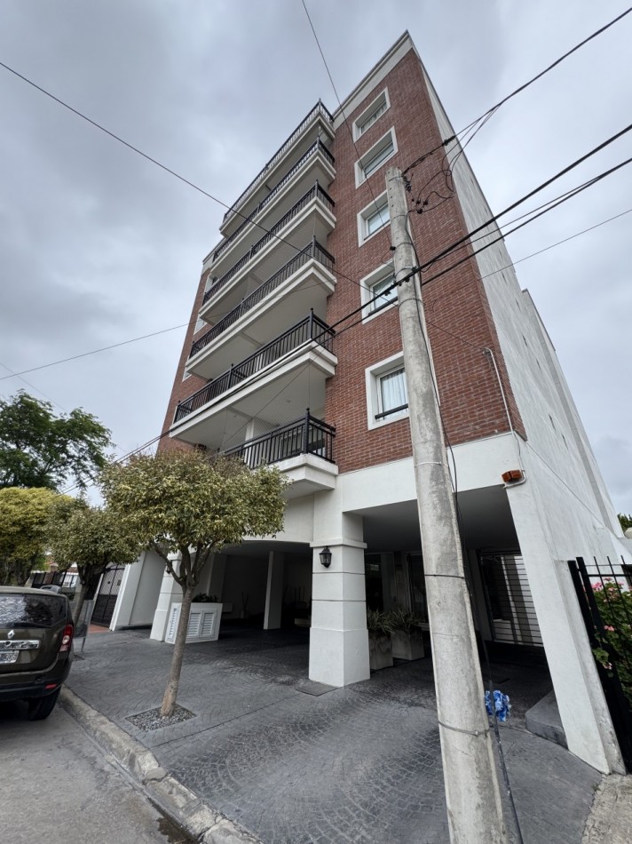 VENTA EXCELENTE DEPTO 3 AMB CON TERRAZA PRIVADA