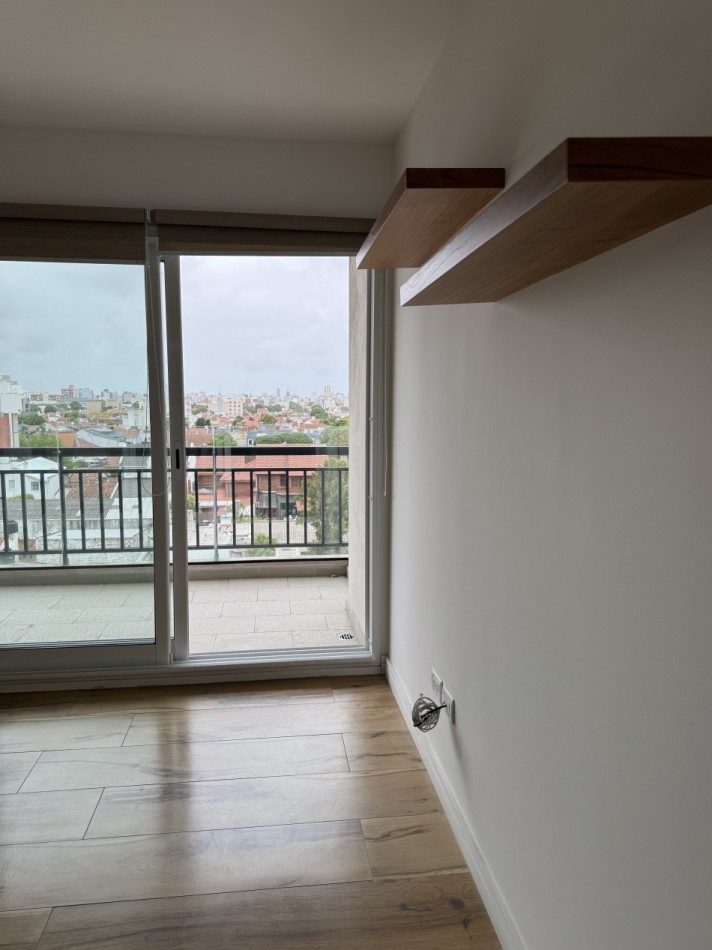 VENTA EXCELENTE DEPTO 3 AMB CON TERRAZA PRIVADA