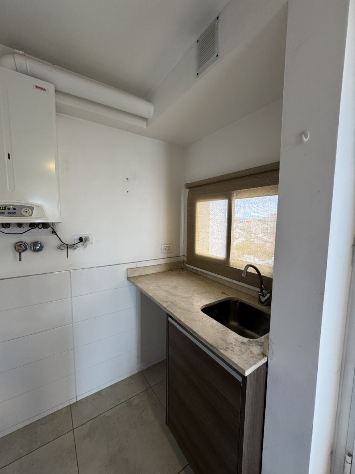 VENTA EXCELENTE DEPTO 3 AMB CON TERRAZA PRIVADA