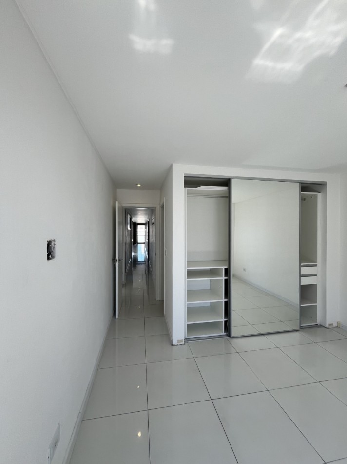 ALQUILER ANUAL DEPARTAMENTO SEMIPISO GUEMES 3 AMB CON COCHERA Y AMENITIES