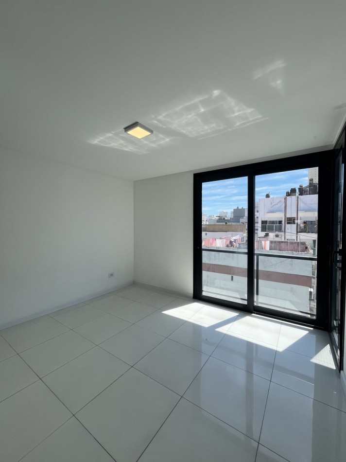 ALQUILER ANUAL DEPARTAMENTO SEMIPISO GUEMES 3 AMB CON COCHERA Y AMENITIES