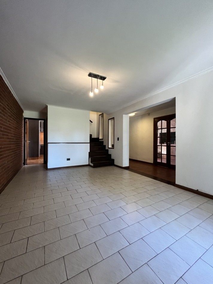 VENTA HERMOSO PH 3 Amb con garage Barrio San Cayetano
