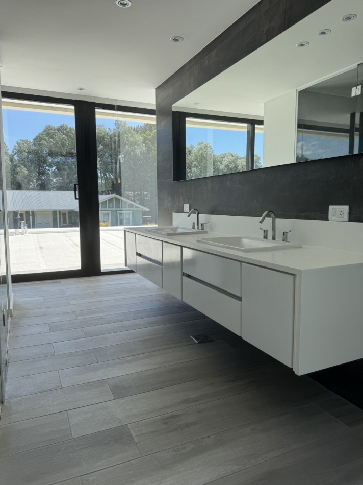 VENTA EN RUMENCO MODERNA CASA 4 AMB CON PISCINA