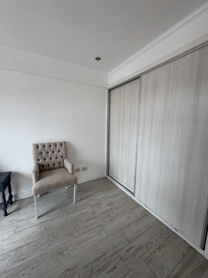 VENTA DEPTO 4 AMBIENTES MAS OFFICE CON BALCON Y COCHERA