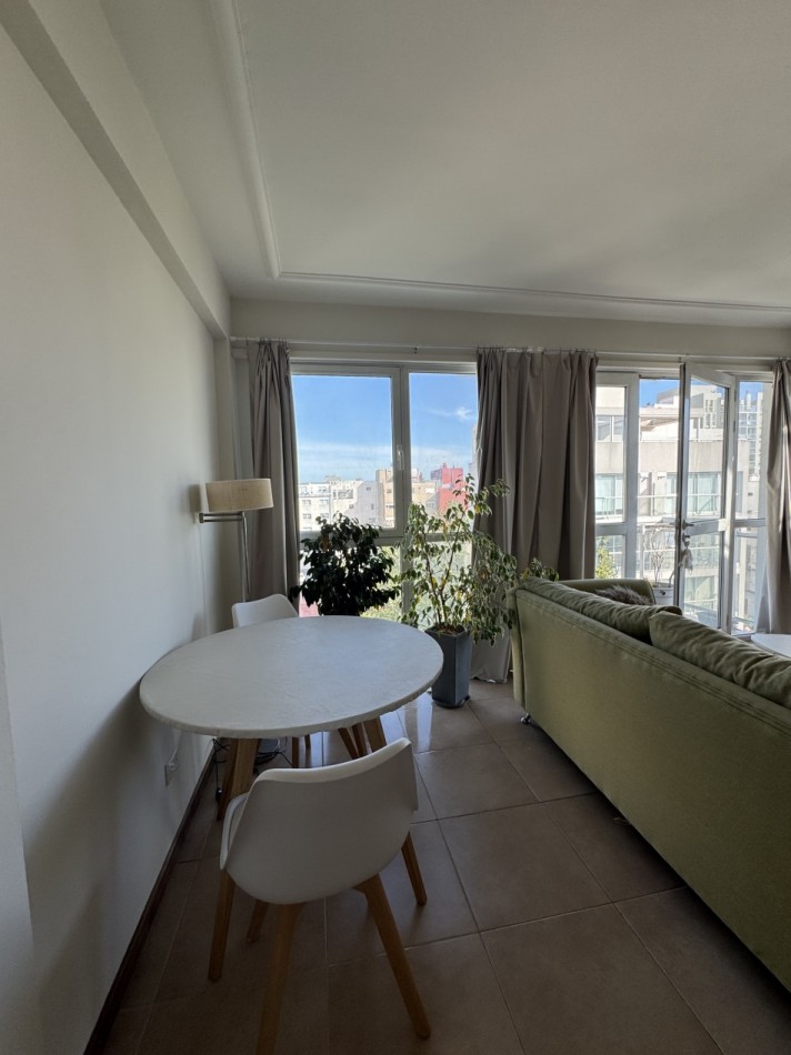 ()SEMIPISO 3 AMB CON COCHERA ZONA GUEMES EN ALQUILER 24 MESES