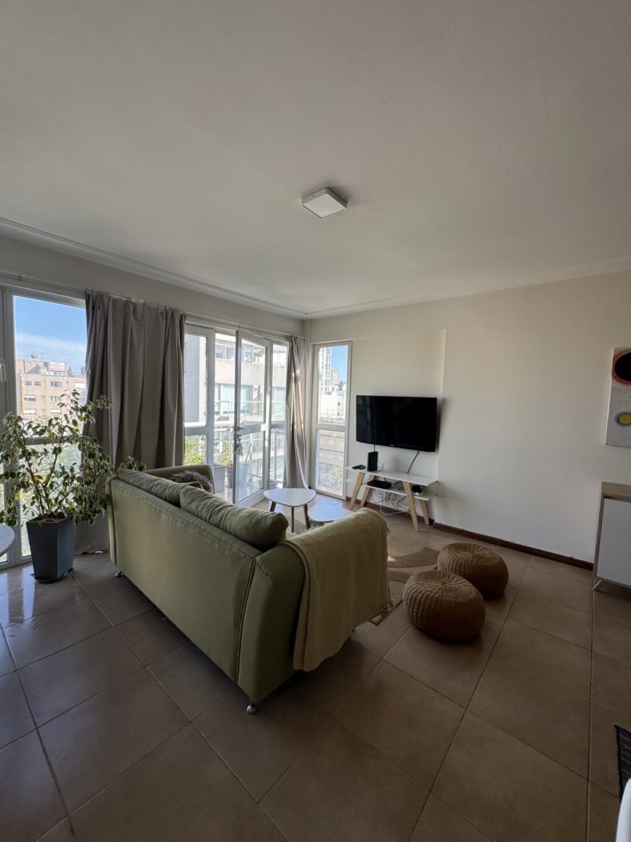 ()SEMIPISO 3 AMB CON COCHERA ZONA GUEMES EN ALQUILER 24 MESES