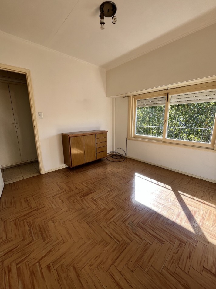 ()ALQUILER ANUAL DEPARTAMENTO 2 AMBIENTES CON BALCON AL FRENTE ZONA ALDREY