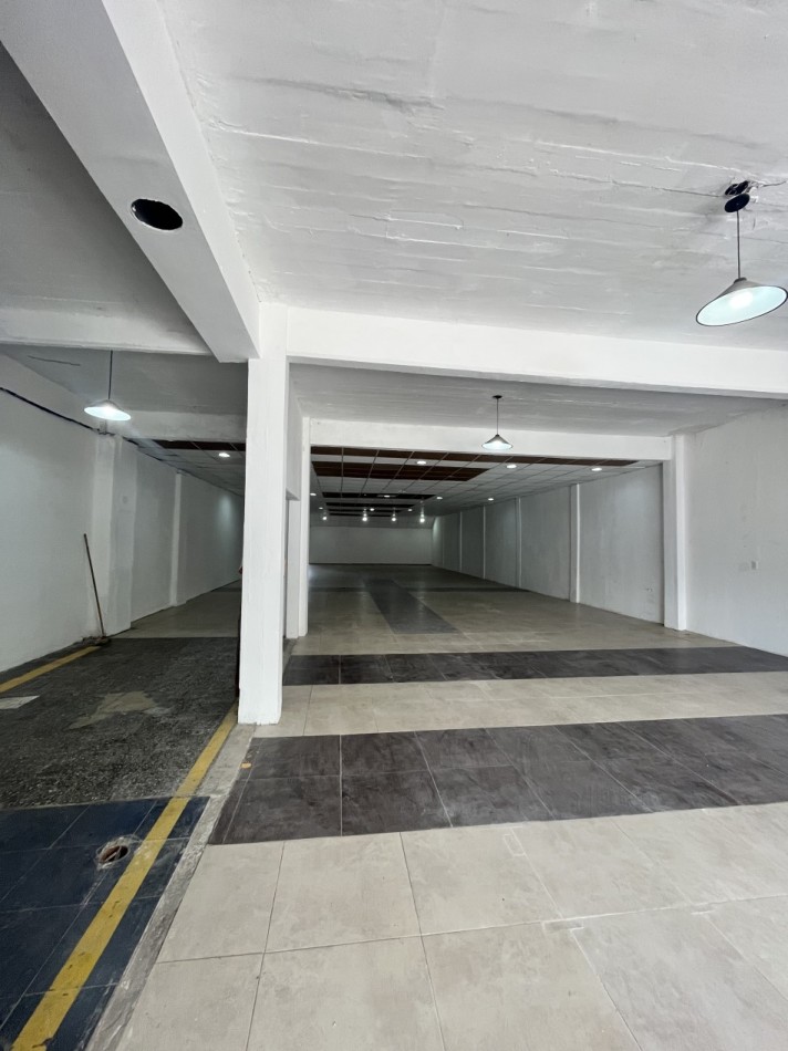 ()ALQUILER DEPOSITO EN FORTUNATO DE LA PLAZA 5400 APTO VARIOS RUBROS