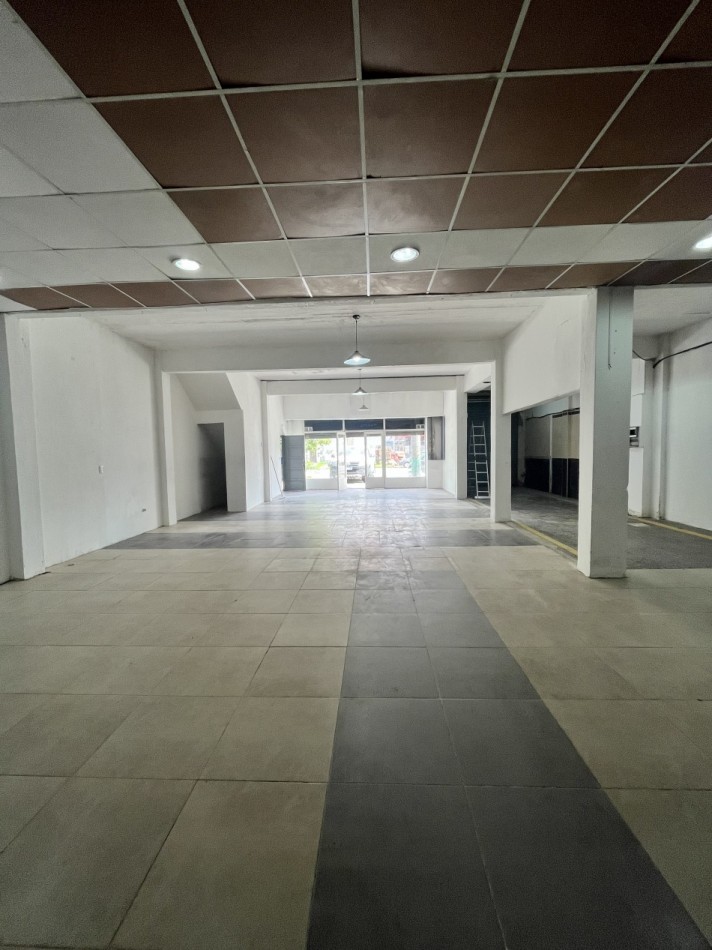 ()ALQUILER DEPOSITO EN FORTUNATO DE LA PLAZA 5400 APTO VARIOS RUBROS