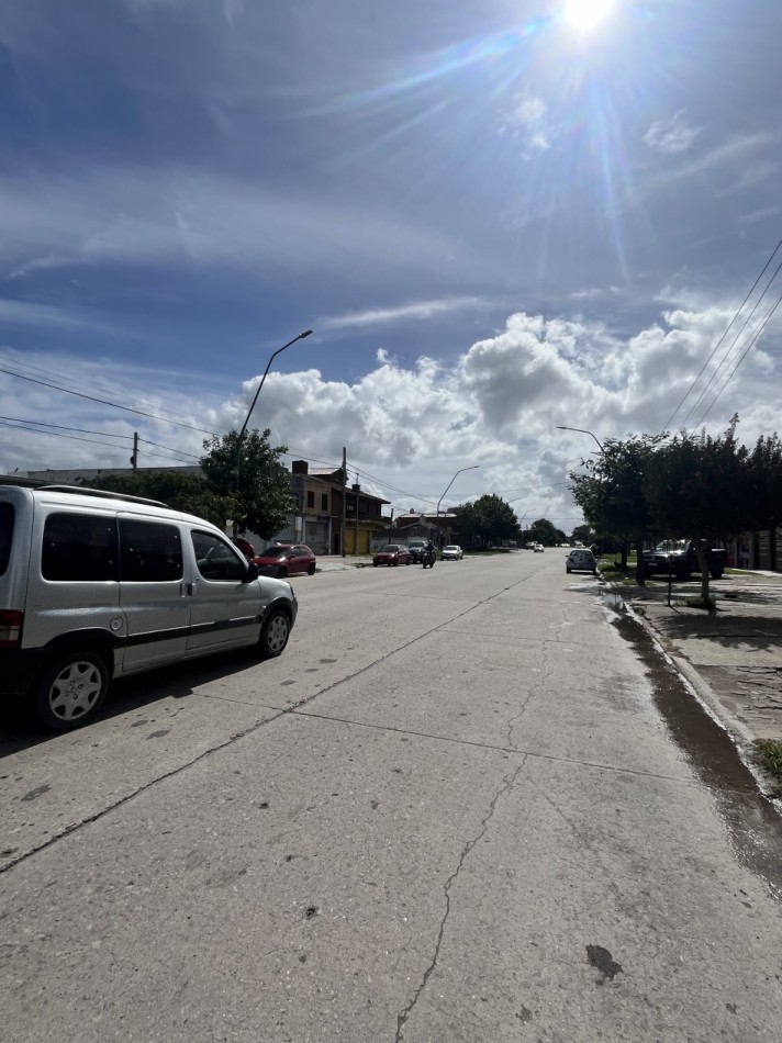 ()ALQUILER DEPOSITO EN FORTUNATO DE LA PLAZA 5400 APTO VARIOS RUBROS
