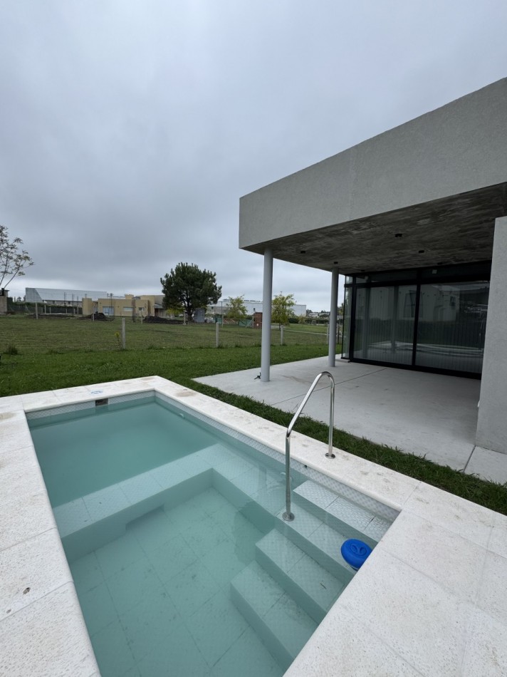 CASA EN ALQUILER 24 MESES CON PISCINA EN RUMENCO JOVEN