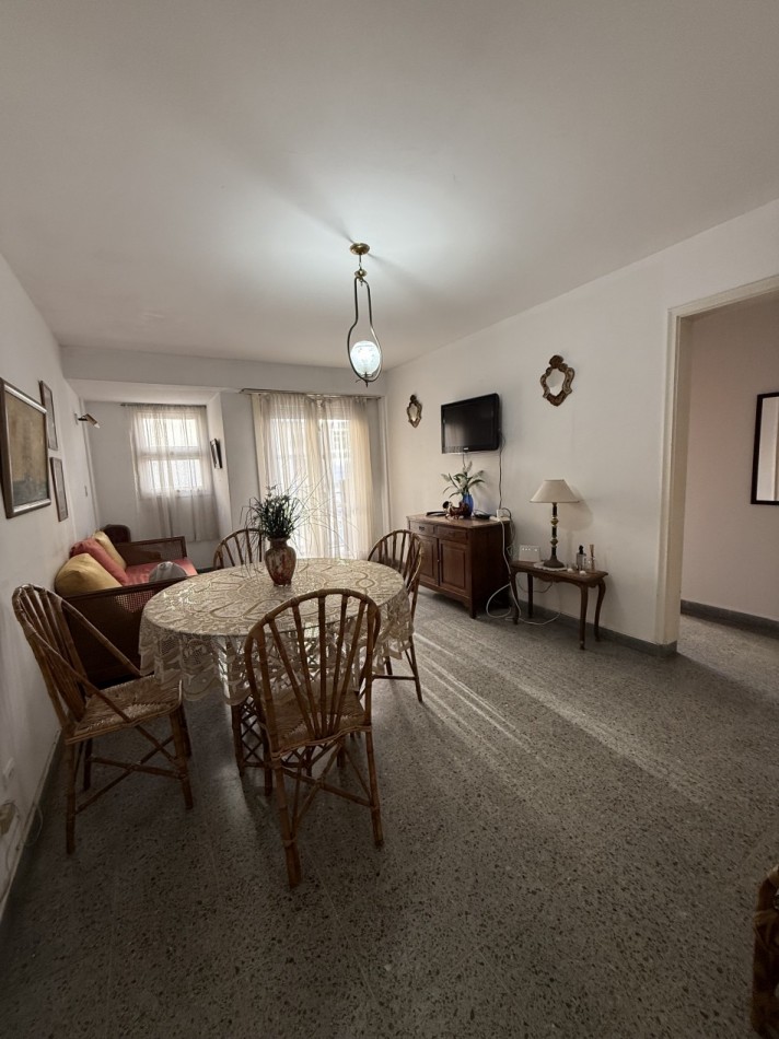 VENTA DEPARTAMENTO 3 AMB CON DEP Y COCHERA ESTADO ORIGINAL EN COLON Y ALSINA CON BALCON A LA CALLE