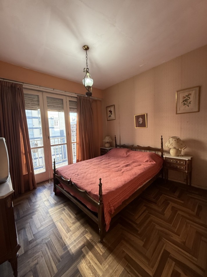 VENTA DEPARTAMENTO 3 AMB CON DEP Y COCHERA ESTADO ORIGINAL EN COLON Y ALSINA CON BALCON A LA CALLE