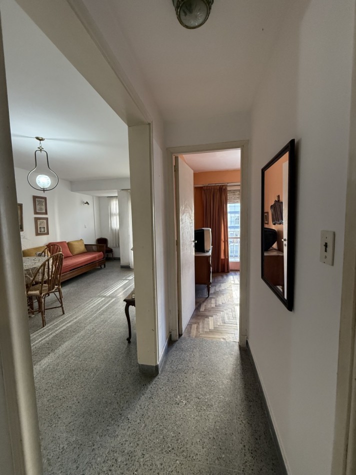 VENTA DEPARTAMENTO 3 AMB CON DEP Y COCHERA ESTADO ORIGINAL EN COLON Y ALSINA CON BALCON A LA CALLE