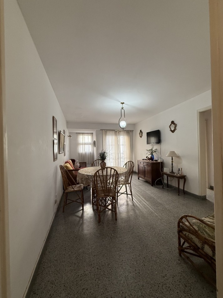 VENTA DEPARTAMENTO 3 AMB CON DEP Y COCHERA ESTADO ORIGINAL EN COLON Y ALSINA CON BALCON A LA CALLE