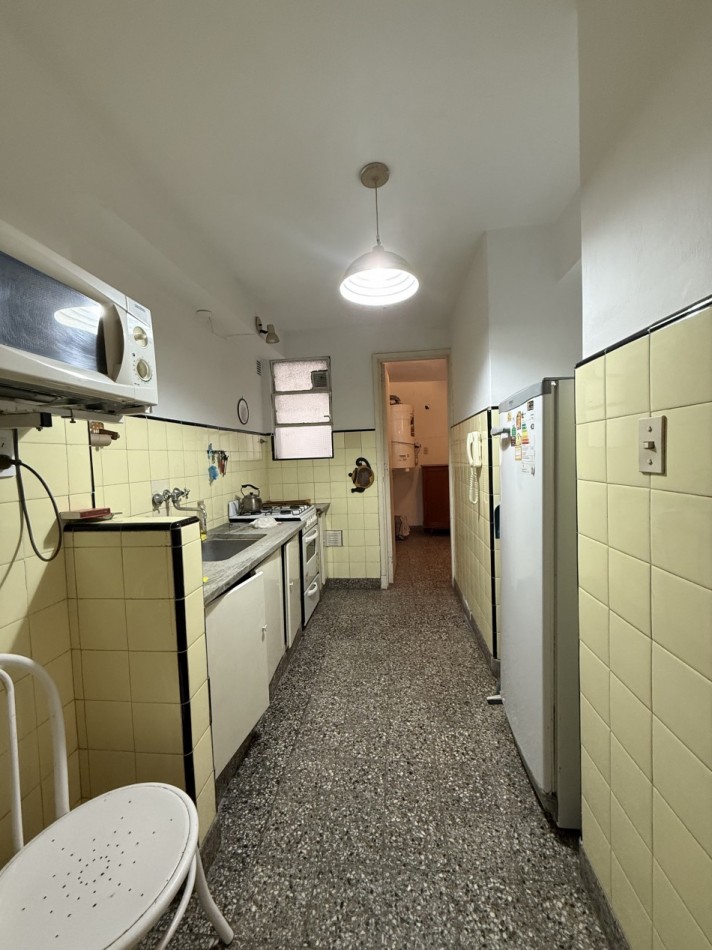 VENTA DEPARTAMENTO 3 AMB CON DEP Y COCHERA ESTADO ORIGINAL EN COLON Y ALSINA CON BALCON A LA CALLE