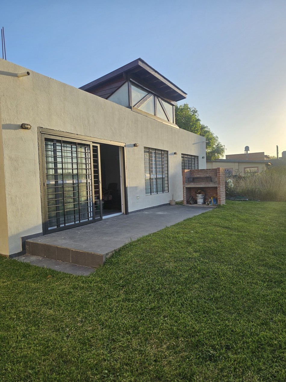 ALQUILER TEMPORAL CASA MINIMALISTA EN CAMET NORTE - NATURALEZA,CONFORT Y ESTILO A MINUTOS DEL MAR