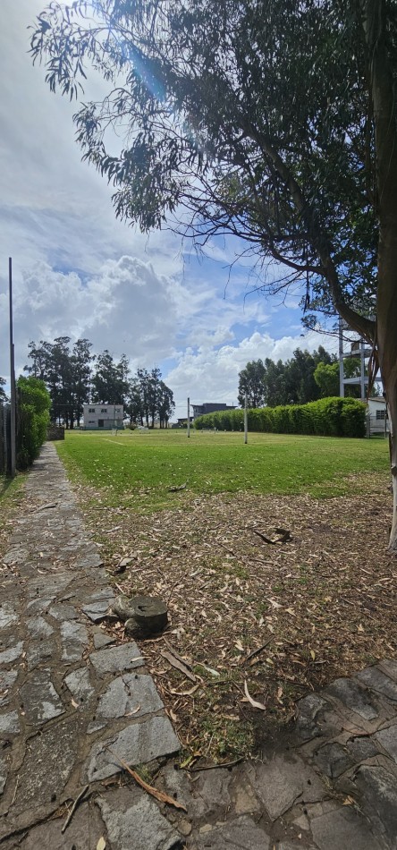 VENTA LOTE FRENTE AL CLUB HOUSE EN COUNTRY COSTA DEL SOL - MAR CHIQUITA