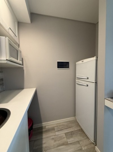 ALQUILER ANUAL MODERNO DEPARTAMENTO 1 1/2 TIPO LOFT A ESTRENAR ZONA GUEMES