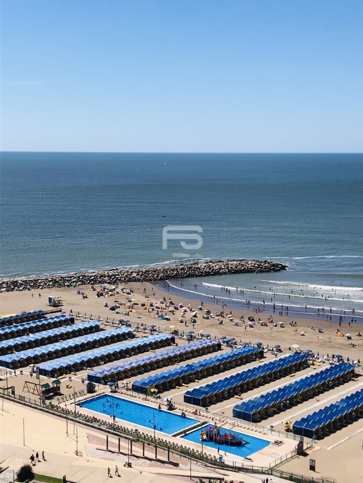 DEPARTAMENTO 2 AMBIENTES CON VISTA AL MAR. FRENTE A PLAYA VARESE