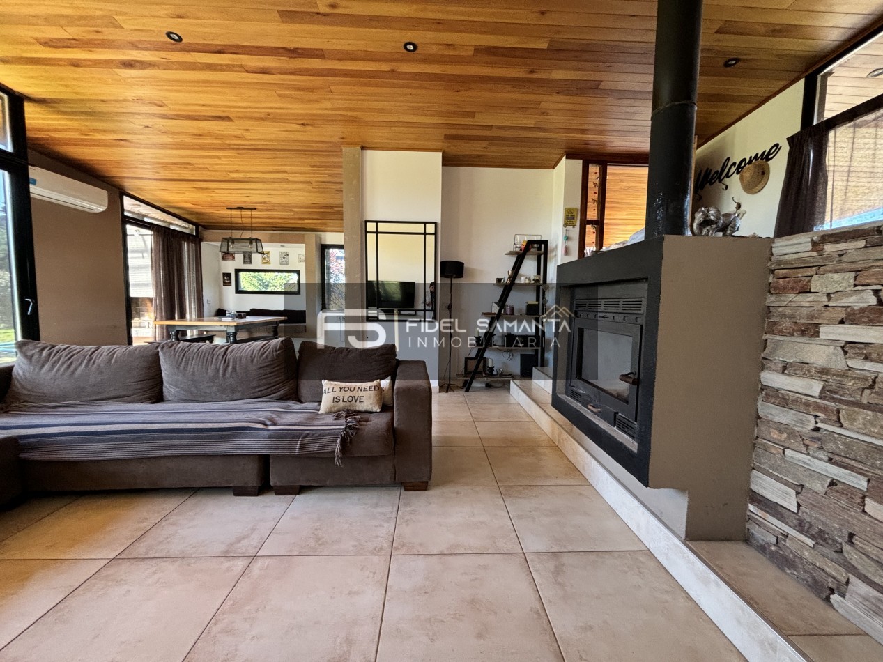 MODERNA CASA 3 AMB EN BARRANCAS SAN BENITO