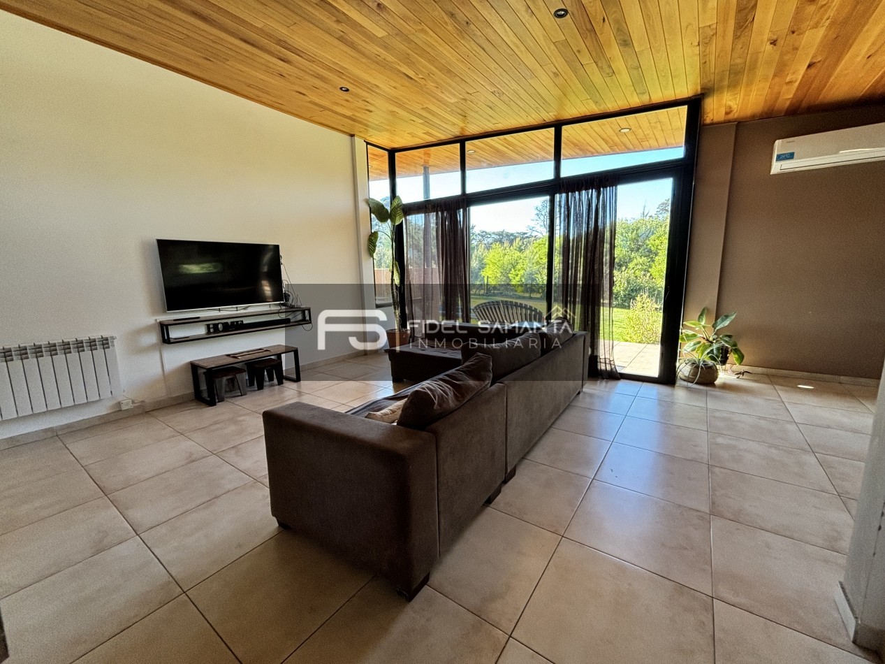MODERNA CASA 3 AMB EN BARRANCAS SAN BENITO