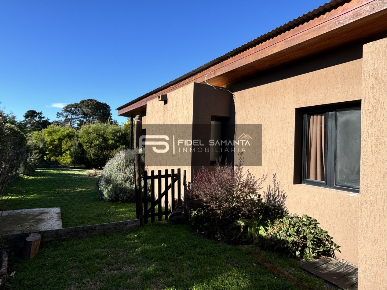 MODERNA CASA 3 AMB EN BARRANCAS SAN BENITO