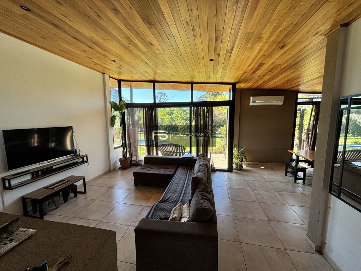 MODERNA CASA 3 AMBIENTES AMOBLADA CON PILETA EN ALQUILER 12/24 M BARRANCAS SAN BENITO