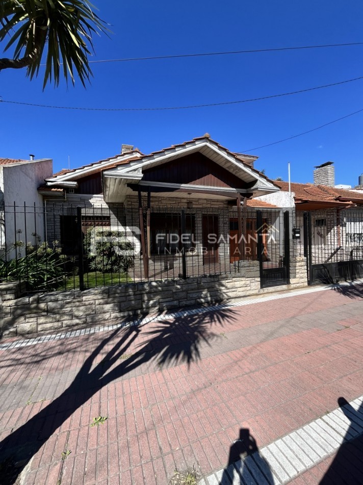 VENTA CHALET 6 AMBIENTES CON GARAGE PARQUE Y QUINCHO EN ZONA POMPEYA ZONIFICACION APTO EDIFICIO