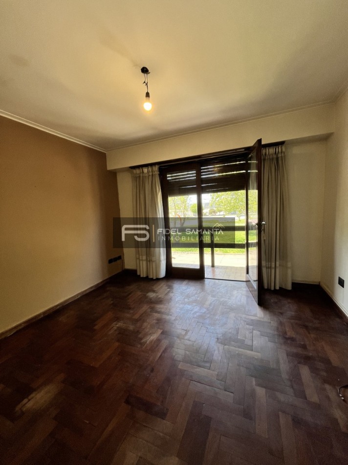 VENTA CASA EN PH 3 AMBIENTES CON PATIO Y GARAGE EN BARRIO SAN CAYETANO