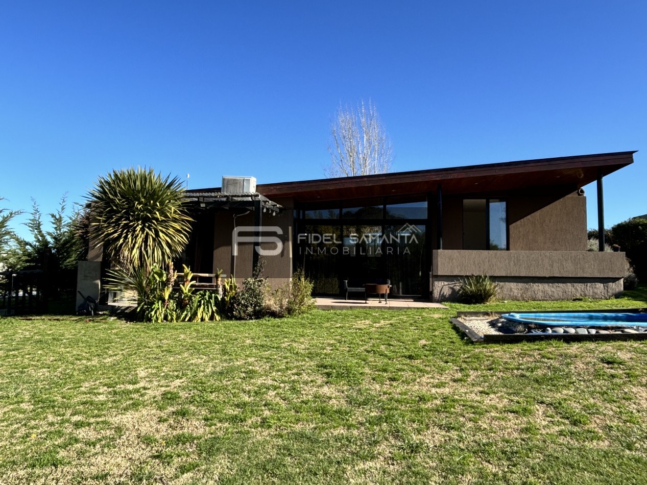 MODERNA CASA 3 AMB EN BARRANCAS SAN BENITO