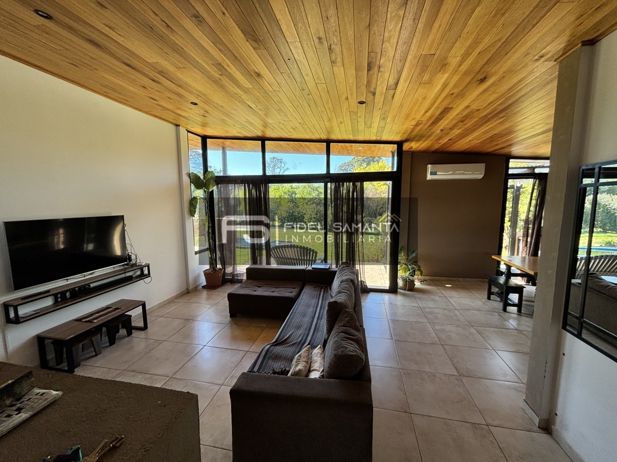 MODERNA CASA 3 AMB EN BARRANCAS SAN BENITO