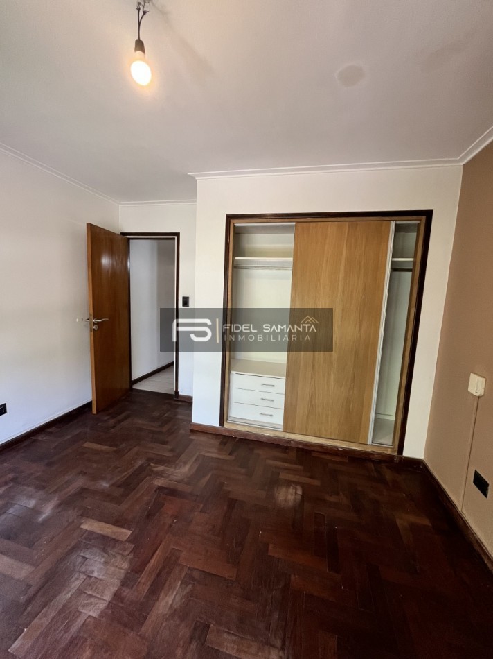 RETASADO VENTA HERMOSO PH 3 Amb con garage Y pequeño parque. Hermoso entorno SAN CAYETANO
