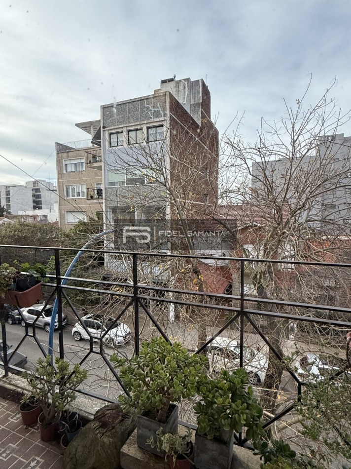 VENTA HERMOSO DEPARTAMENTO 3 AMB EN 2DO PISO POR ESCALERA ZONA CHAUVIN ALDREY