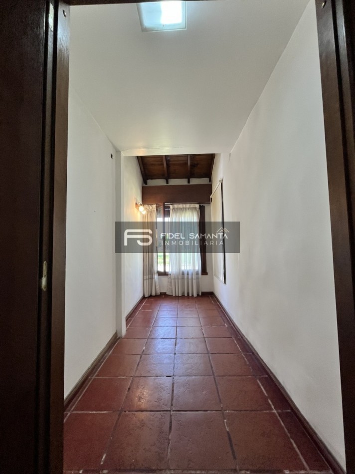 RETASADO VENTA HERMOSO PH 3 Amb con garage Y pequeño parque. Hermoso entorno SAN CAYETANO