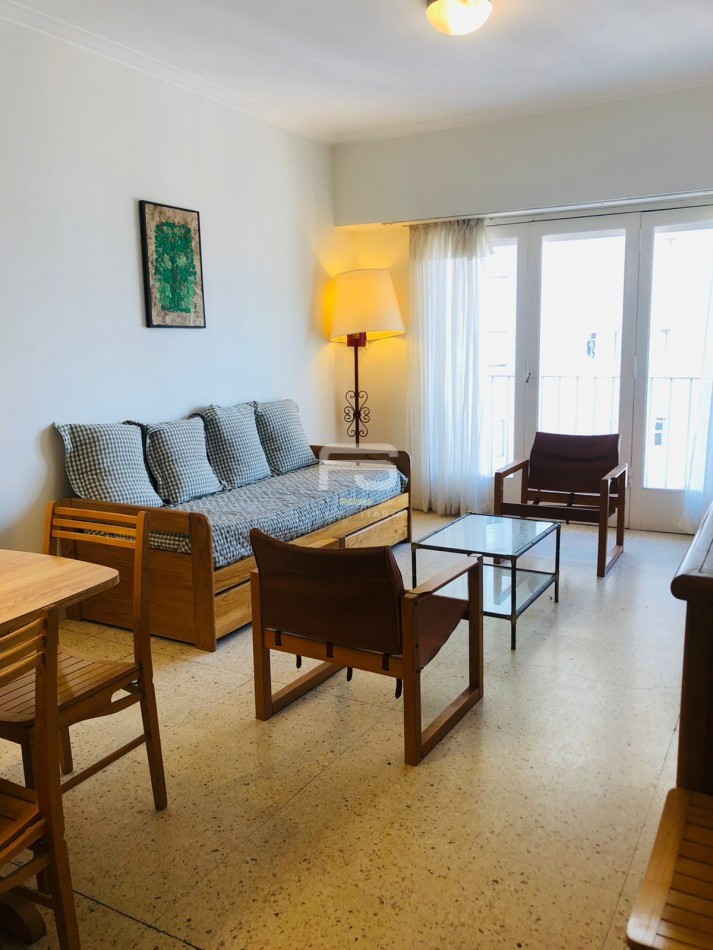 DEPARTAMENTO 2 AMBIENTES CON VISTA AL MAR. FRENTE A PLAYA VARESE