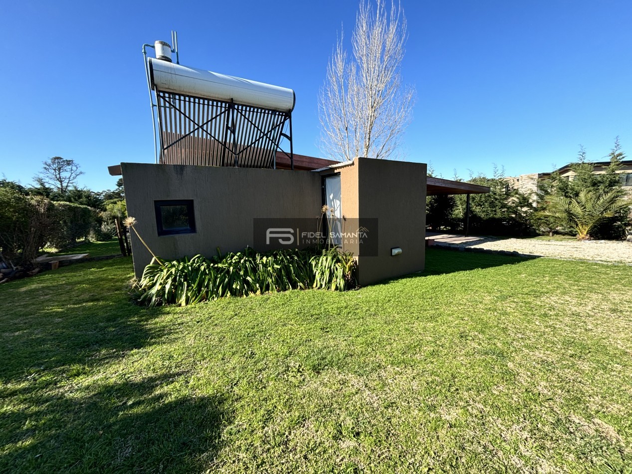MODERNA CASA 3 AMBIENTES AMOBLADA CON PILETA EN ALQUILER 12/24 M BARRANCAS SAN BENITO