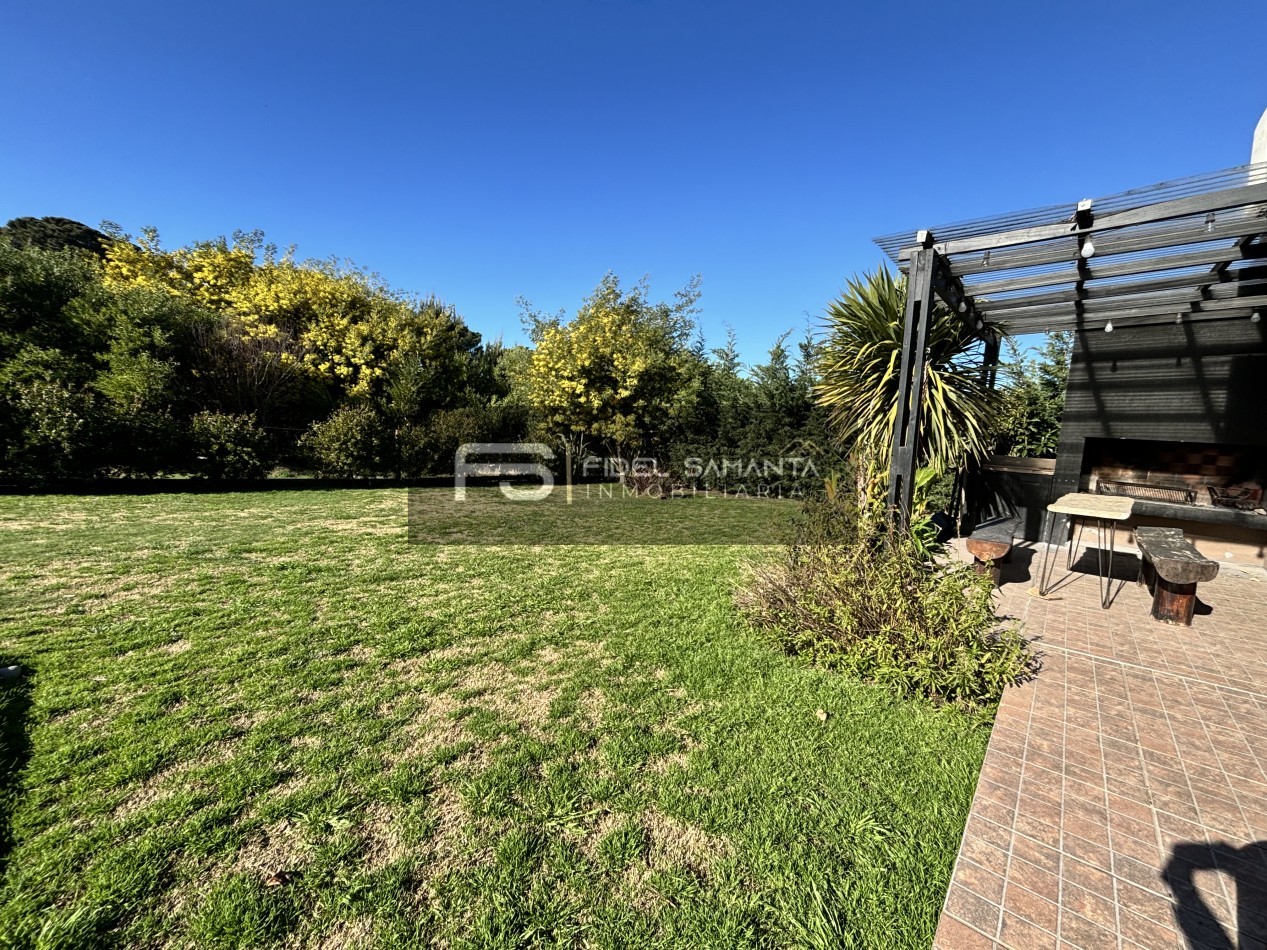MODERNA CASA 3 AMB EN BARRANCAS SAN BENITO
