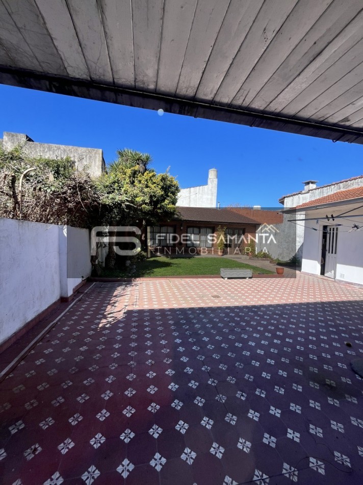 VENTA CHALET 6 AMBIENTES CON GARAGE PARQUE Y QUINCHO EN ZONA POMPEYA ZONIFICACION APTO EDIFICIO