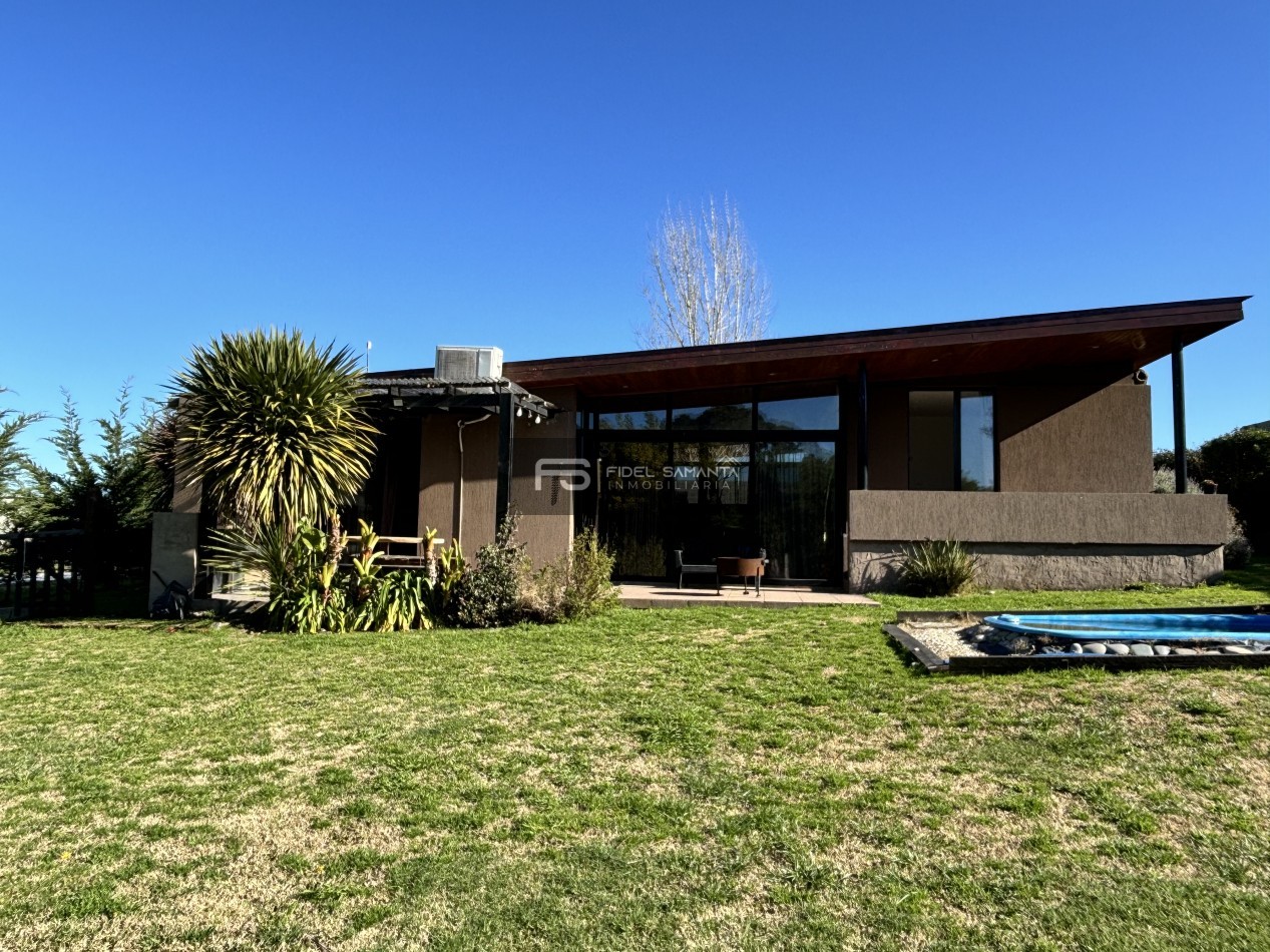MODERNA CASA 3 AMBIENTES AMOBLADA CON PILETA EN ALQUILER 12/24 M BARRANCAS SAN BENITO