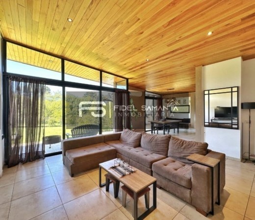 MODERNA CASA 3 AMBIENTES AMOBLADA CON PILETA EN ALQUILER 12/24 M BARRANCAS SAN BENITO