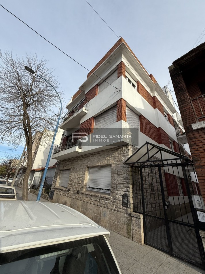 VENTA HERMOSO DEPARTAMENTO 3 AMB EN 2DO PISO POR ESCALERA ZONA CHAUVIN ALDREY