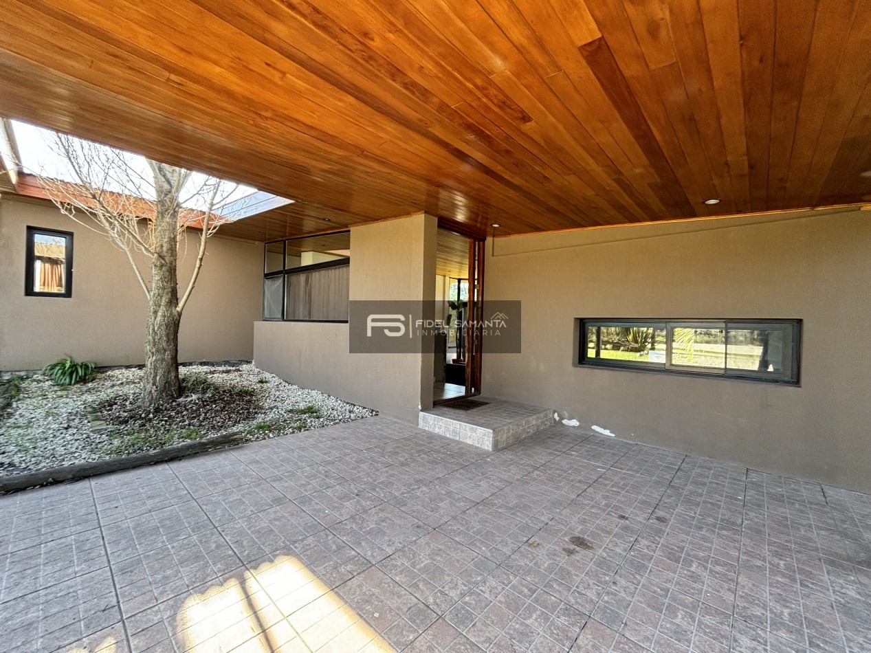 MODERNA CASA 3 AMBIENTES AMOBLADA CON PILETA EN ALQUILER 12/24 M BARRANCAS SAN BENITO