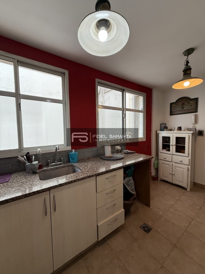 VENTA HERMOSO DEPARTAMENTO 3 AMB EN 2DO PISO POR ESCALERA ZONA CHAUVIN ALDREY