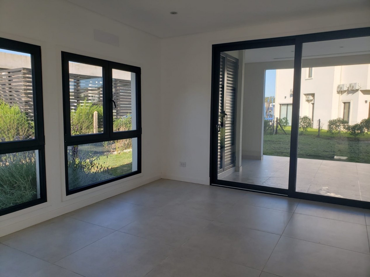 ALQUILER 24 MESES 4 AMB ESTILO Y CONFORT CASA A ESTRENAR  RUMENCO JOVEN