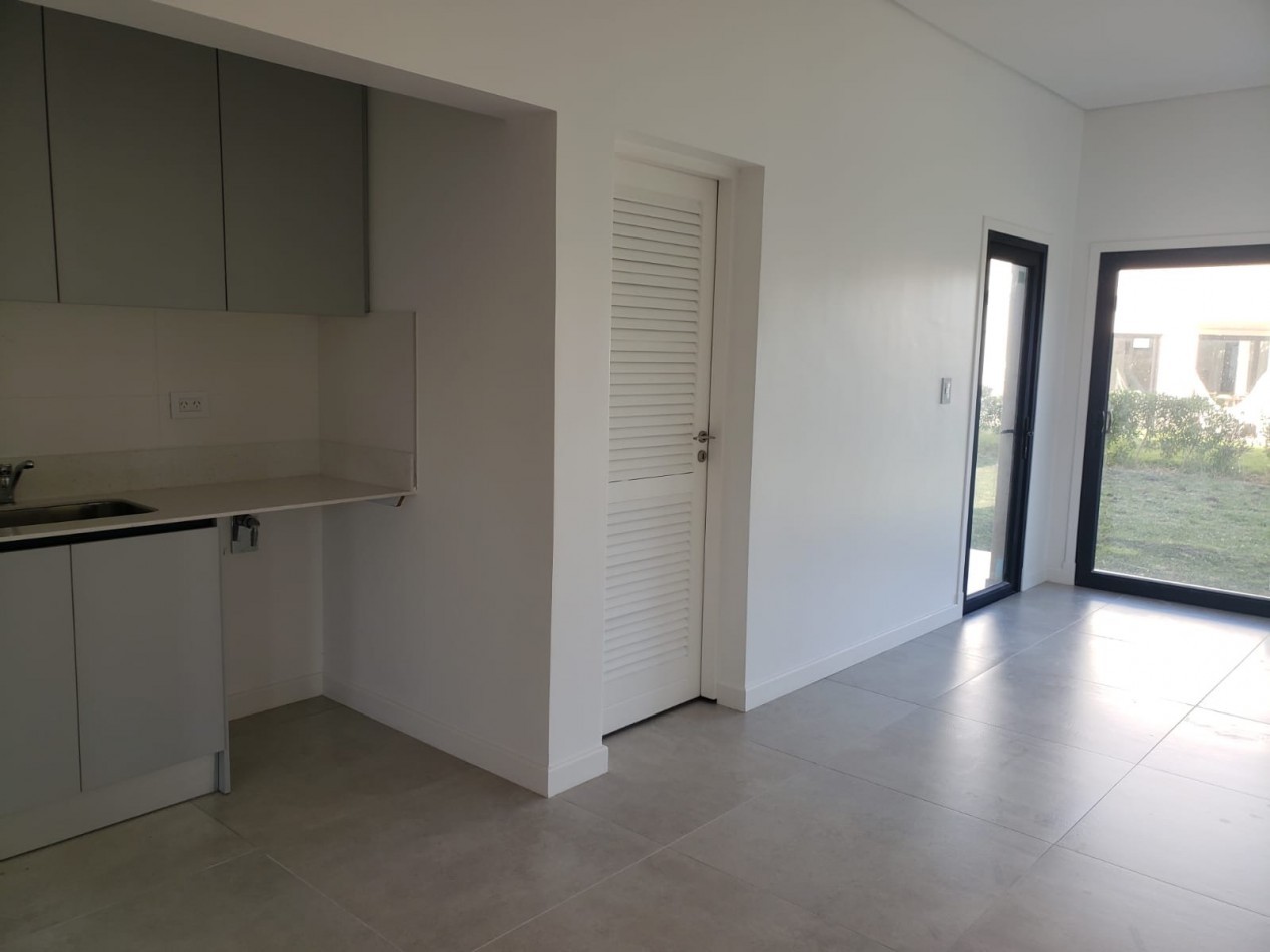 ALQUILER 24 MESES 4 AMB ESTILO Y CONFORT CASA A ESTRENAR  RUMENCO JOVEN