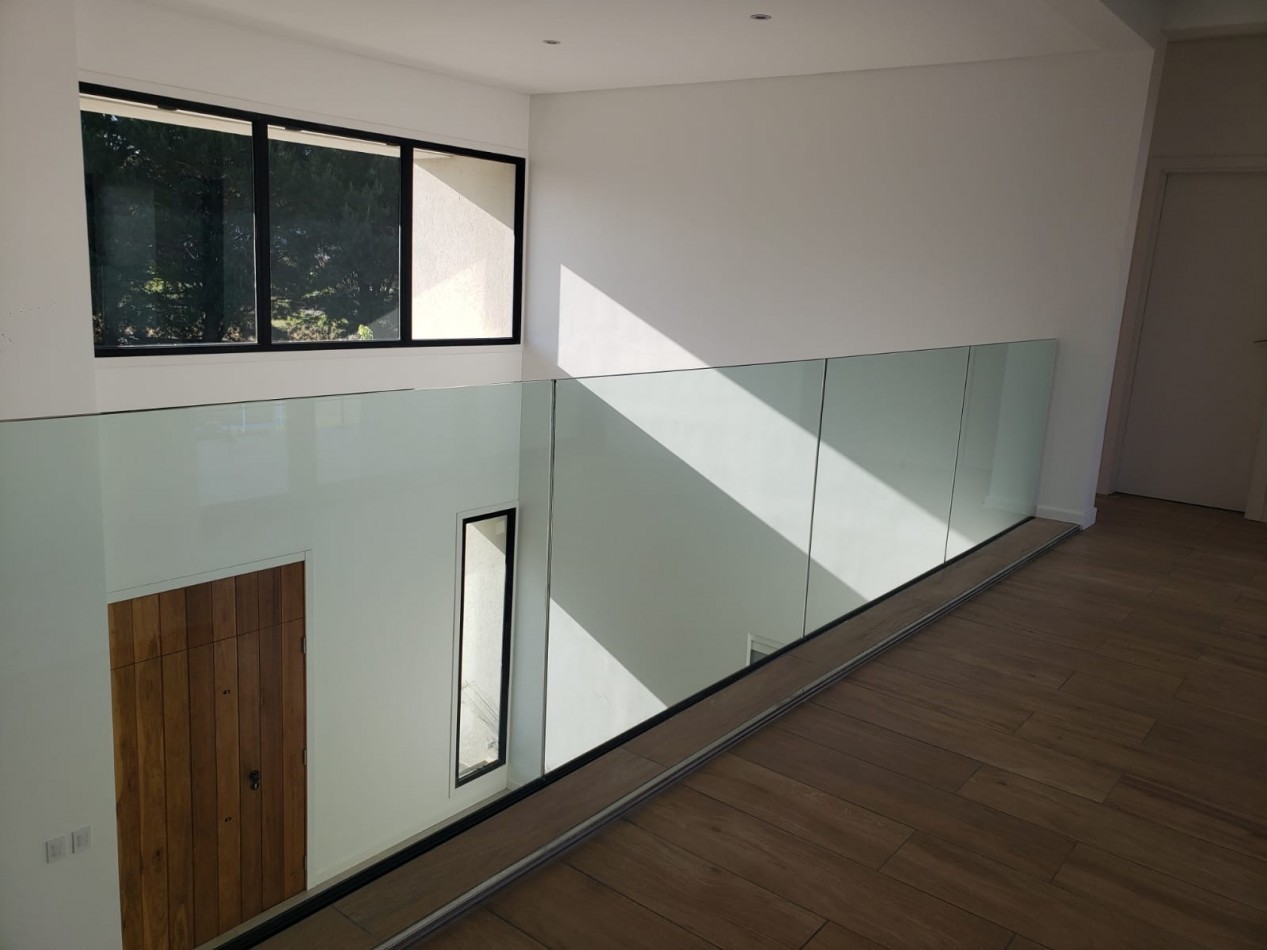 ALQUILER 24 MESES 4 AMB ESTILO Y CONFORT CASA A ESTRENAR  RUMENCO JOVEN