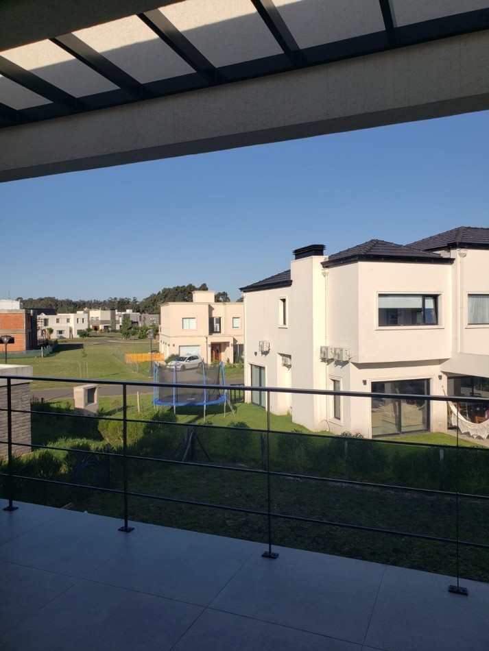 ALQUILER 24 MESES 4 AMB ESTILO Y CONFORT CASA A ESTRENAR  RUMENCO JOVEN